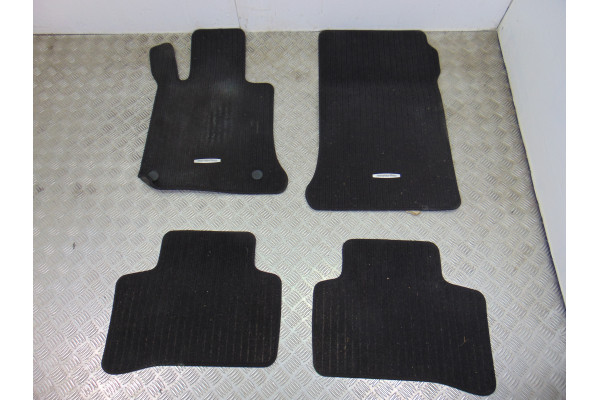 ALFOMBRILLAS| MERCEDES-BENZ- 320 CDI 4-MATIC (204.983) 224CV 2987CC|KIT COMPLETO DELANTERAS Y TRASERAS A2046841403 A2046841603  